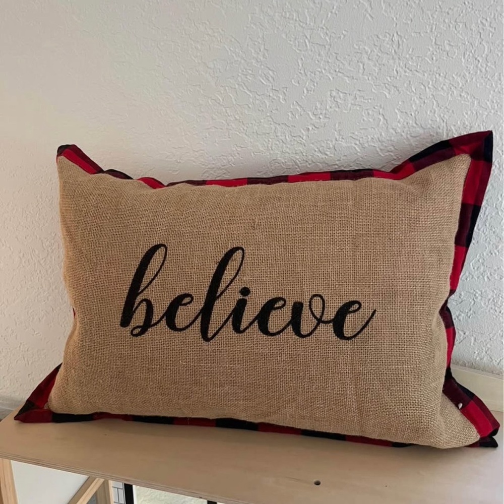 NWOT Newport Red and Tan Holiday Pillows Believe